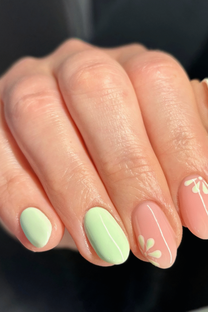23+ Green Nail Ideas That Look So Fresh for 2025 1