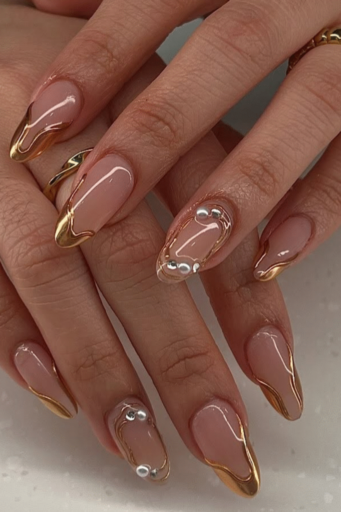 17+ Stunning Gold Nail Designs That Feel Pure Luxury 1