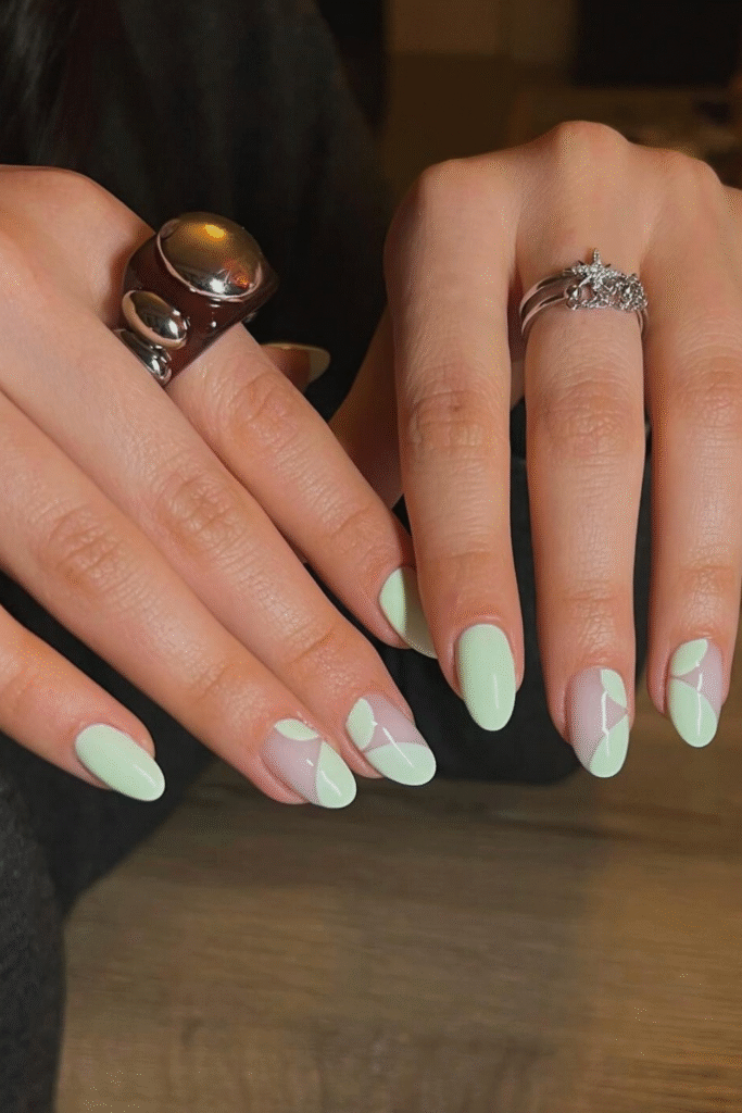 23+ Green Nail Ideas That Look So Fresh for 2025 17