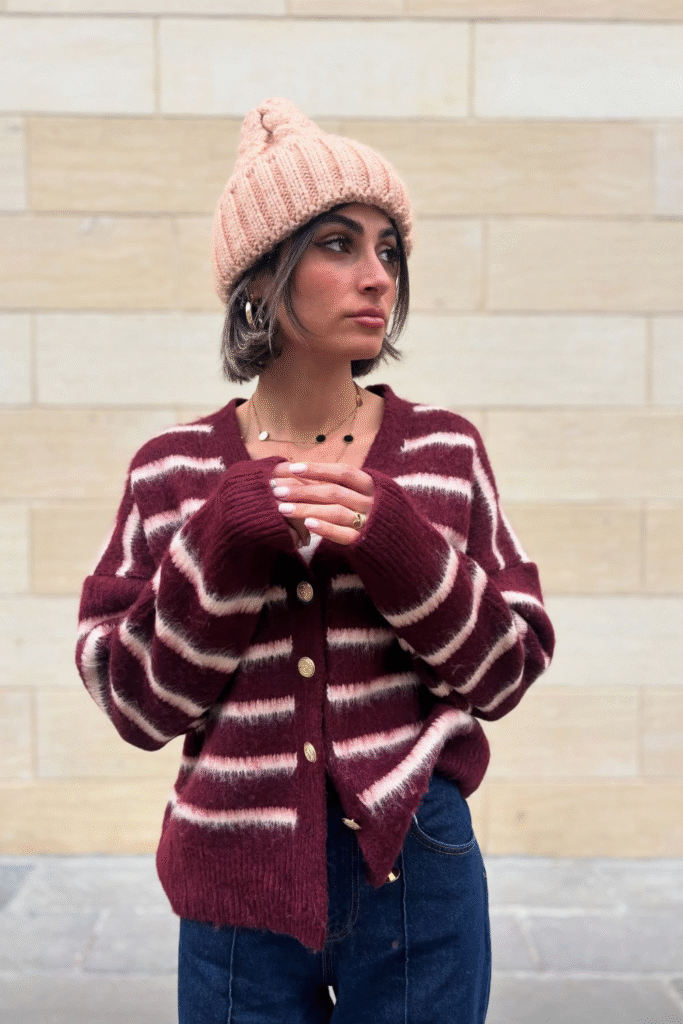 22+ Cozy & Trendy Winter Looks to Try This Year 23