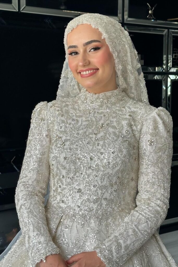 23+ Wedding Makeup Looks That Are Stunning in 2025 4