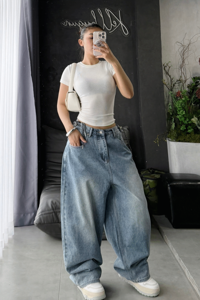 20+ Chic & Effortless Baggy Jeans Looks for Every Season 7