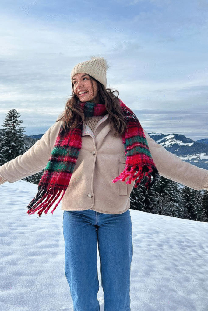 22+ Cozy & Trendy Winter Looks to Try This Year 7