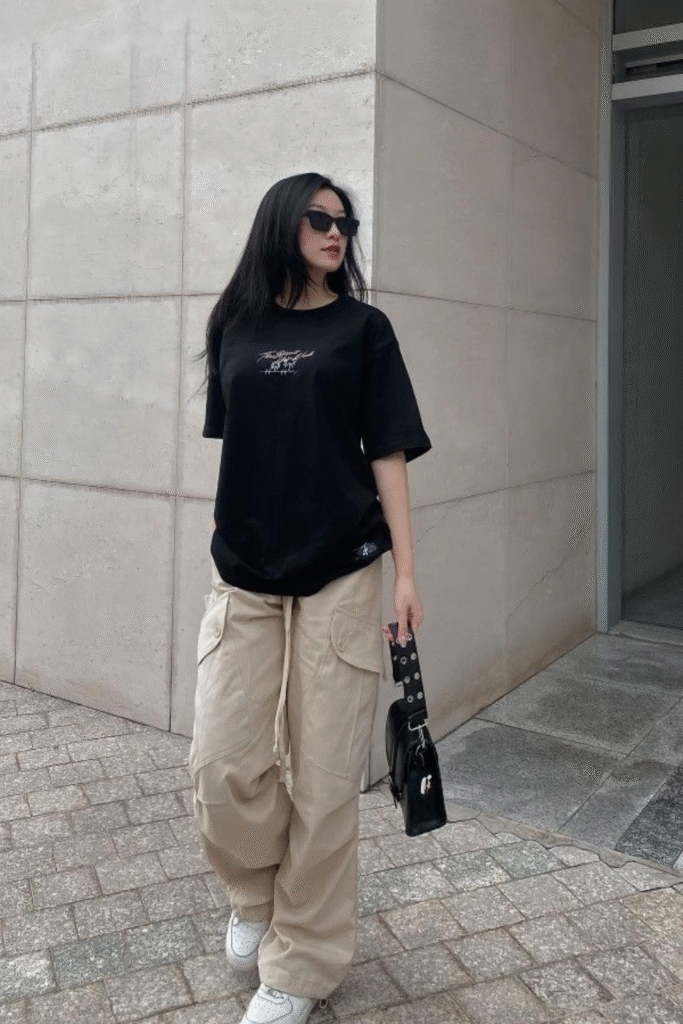 20+ Chic & Effortless Baggy Jeans Looks for Every Season 8