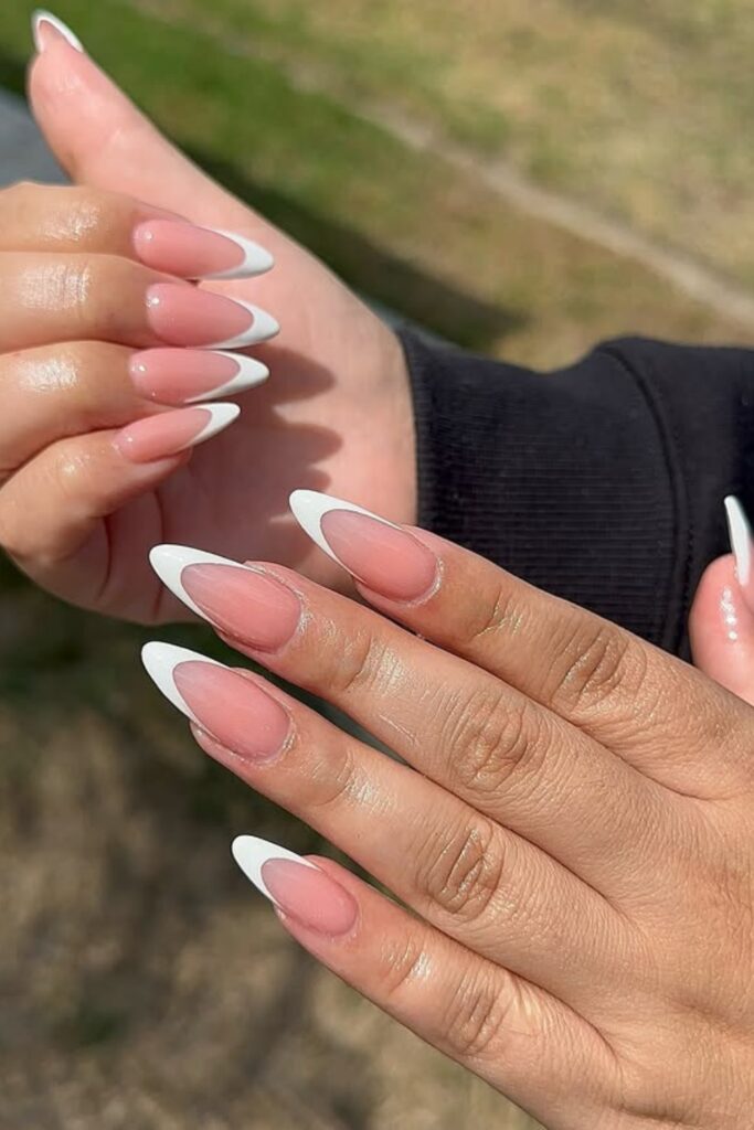 19+ Almond Nail Ideas for 2025 That Look So Chic almond nails (13)