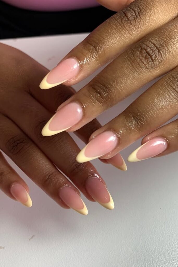 19+ Almond Nail Ideas for 2025 That Look So Chic almond nails (15)