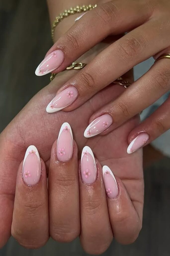 19+ Almond Nail Ideas for 2025 That Look So Chic almond nails (18)
