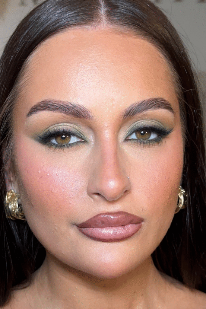 23+ Stunning Green Eye Makeup Ideas for Every Mood 1