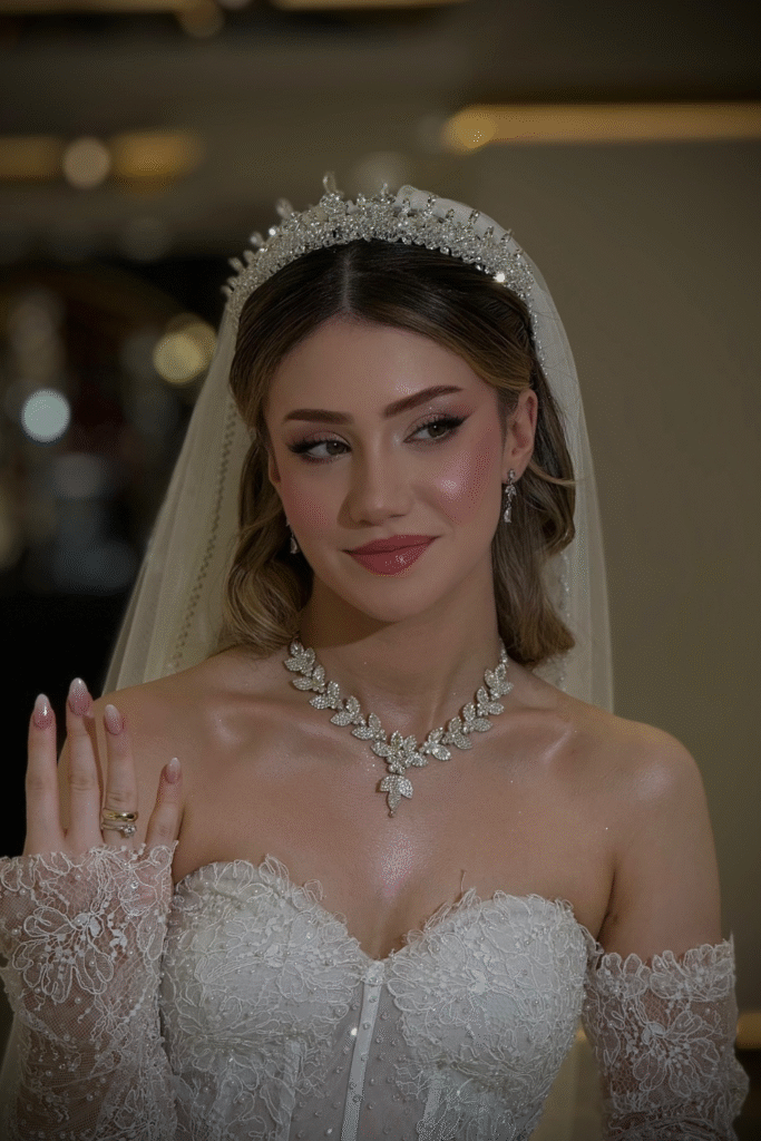 20+ Bridal Makeup Looks for a Timeless Wedding Glow 1