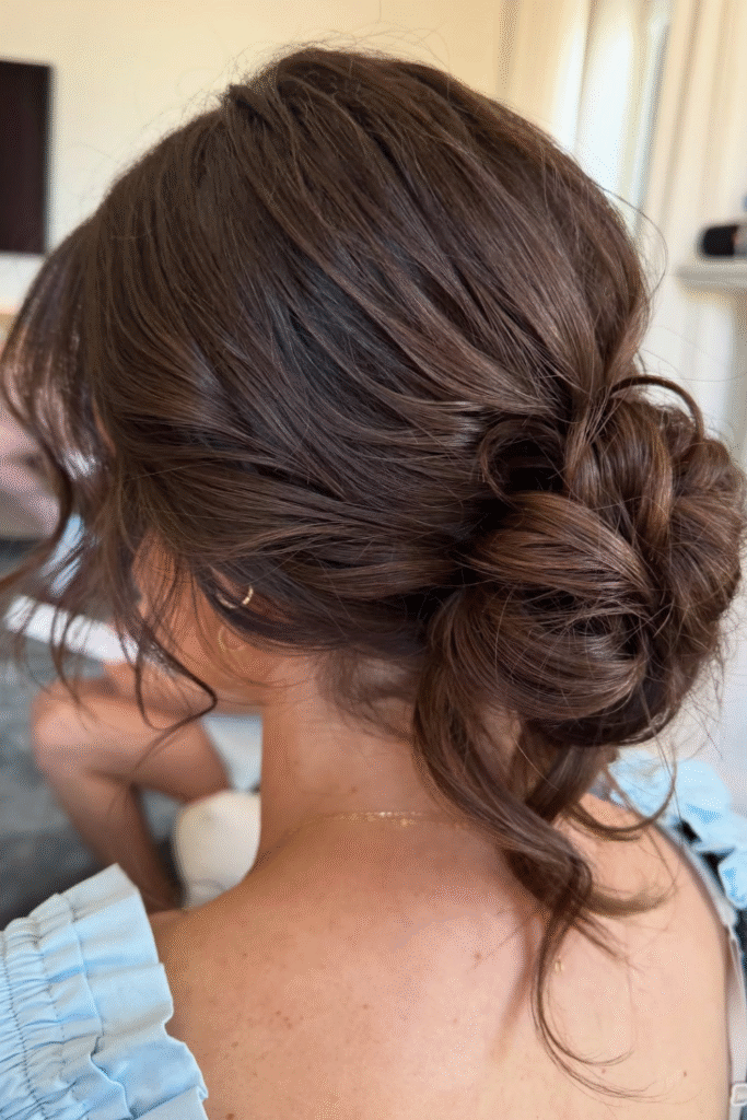 24+ Bridesmaid Hairstyles That Steal the Spotlight 10