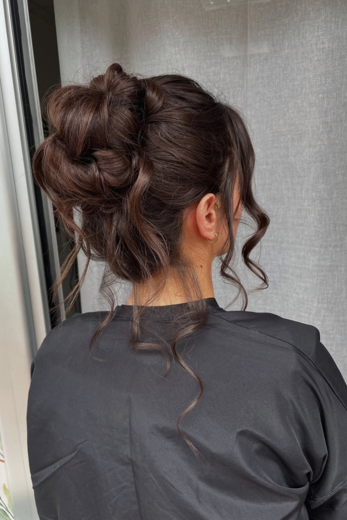21+ Beautiful Updo Hairstyles You’ll Love 10