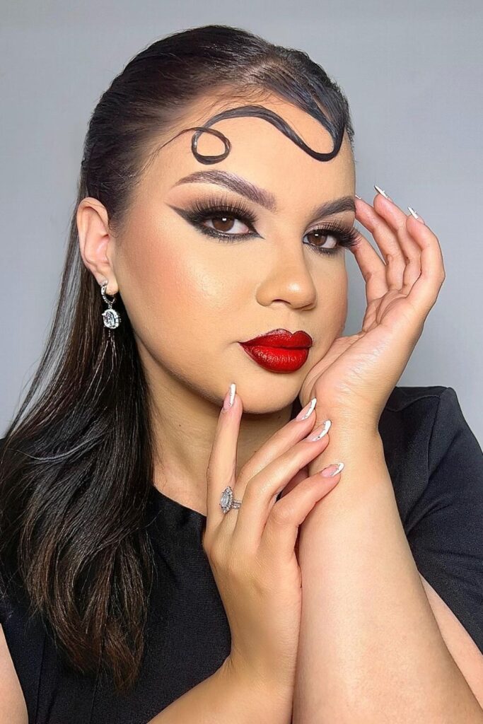 26+ Dark Feminine Makeup Looks With Bold Attitude 10