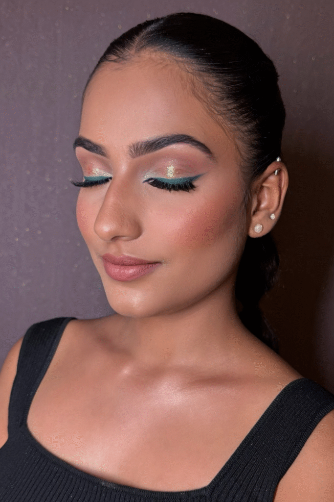 23+ Stunning Green Eye Makeup Ideas for Every Mood 11