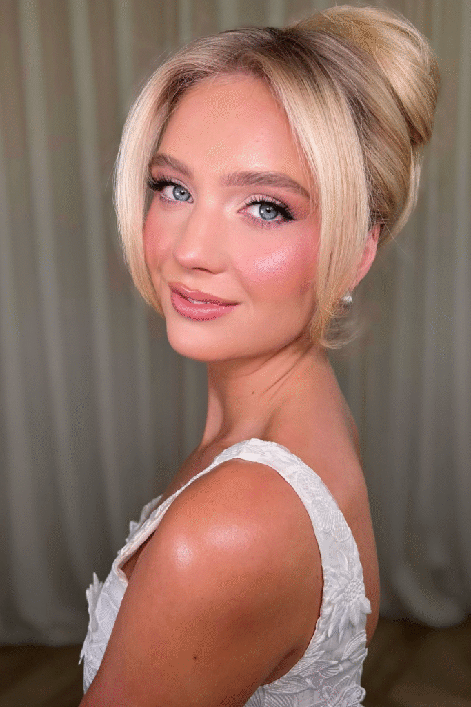 20+ Bridal Makeup Looks for a Timeless Wedding Glow 11