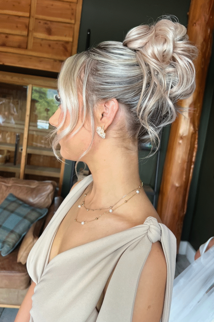 24+ Bridesmaid Hairstyles That Steal the Spotlight 12