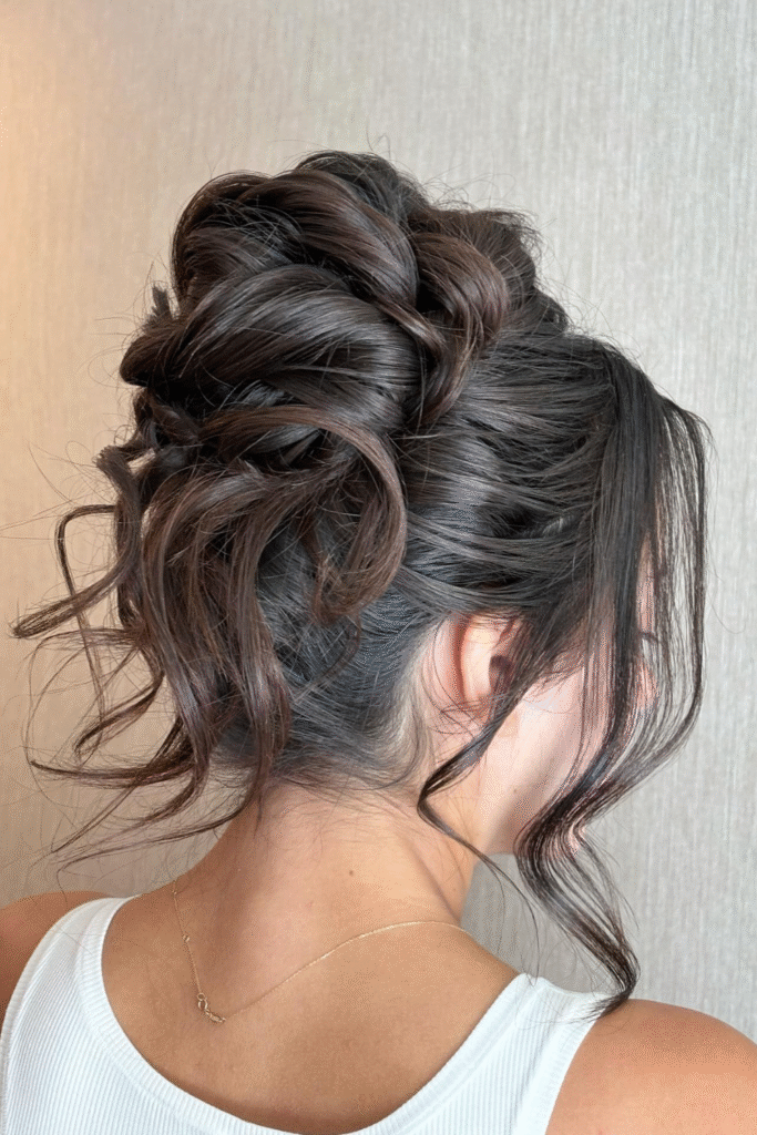 21+ Beautiful Updo Hairstyles You’ll Love 12