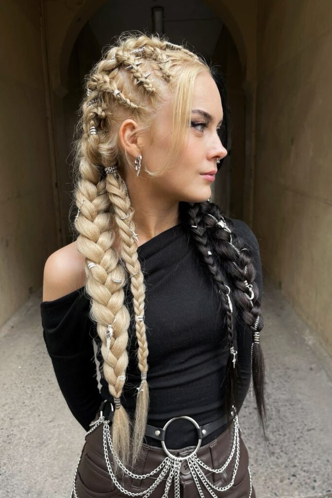 21+ Braided Hairstyles for Everyday Style 12