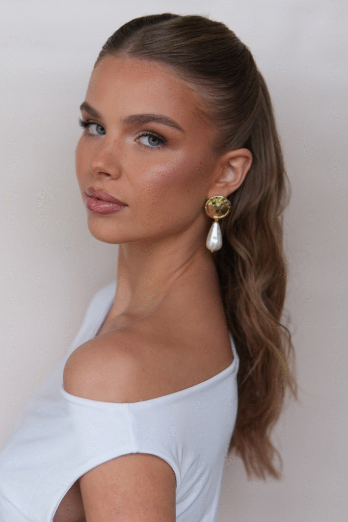 20+ Bridal Makeup Looks for a Timeless Wedding Glow 12