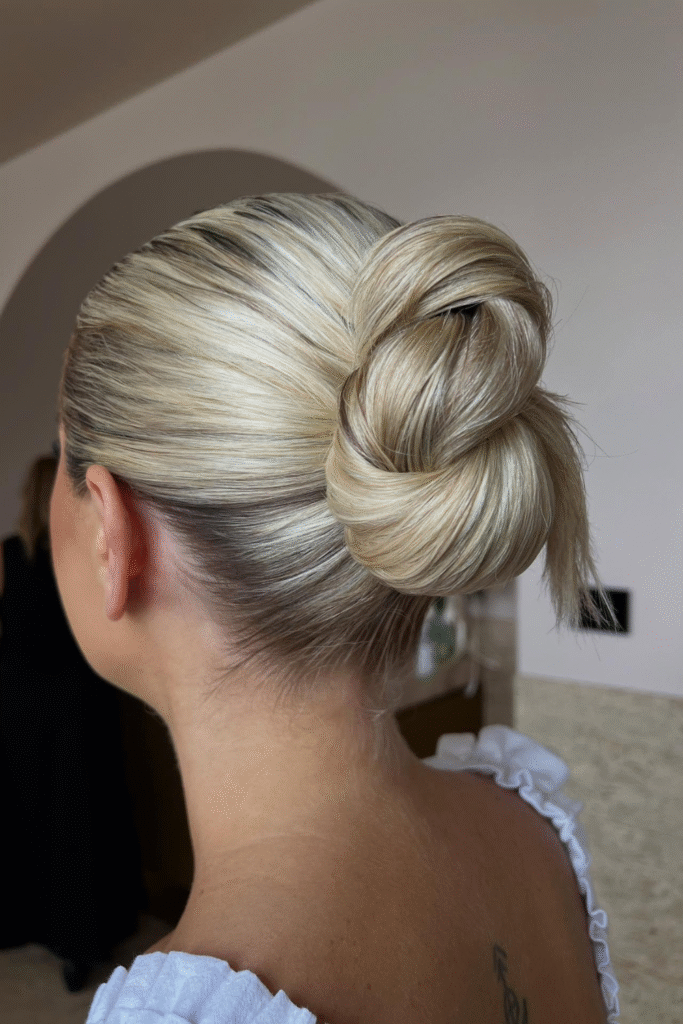 21+ Beautiful Updo Hairstyles You’ll Love 14