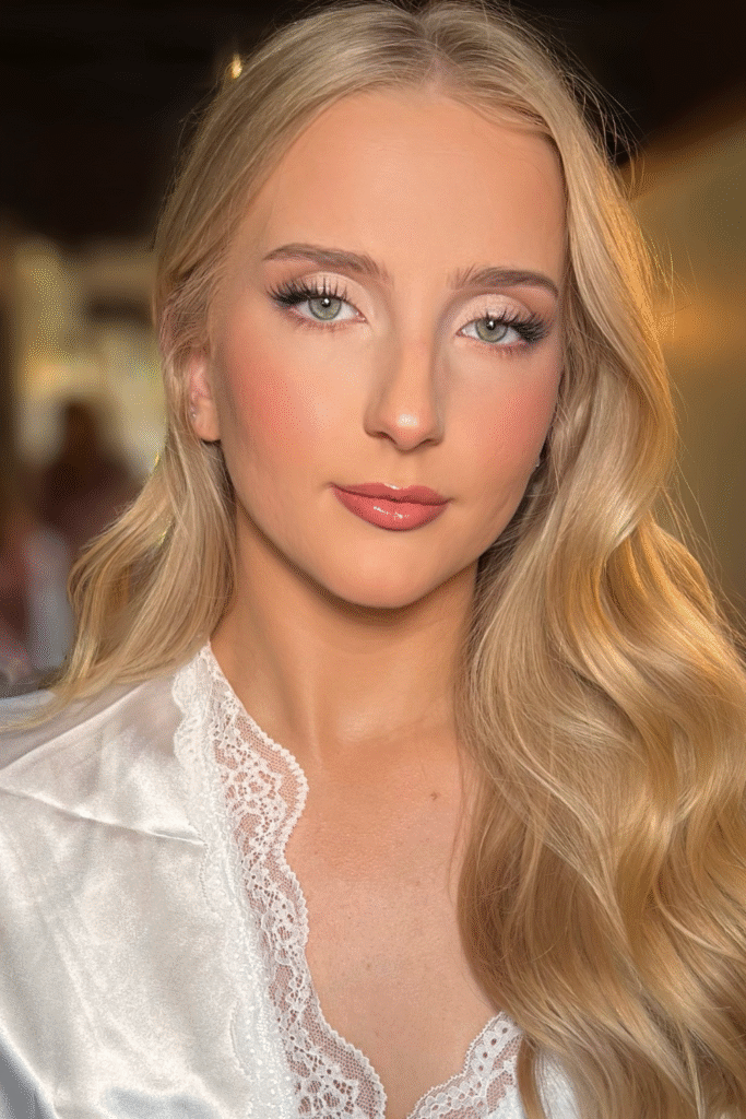 20+ Bridal Makeup Looks for a Timeless Wedding Glow 14