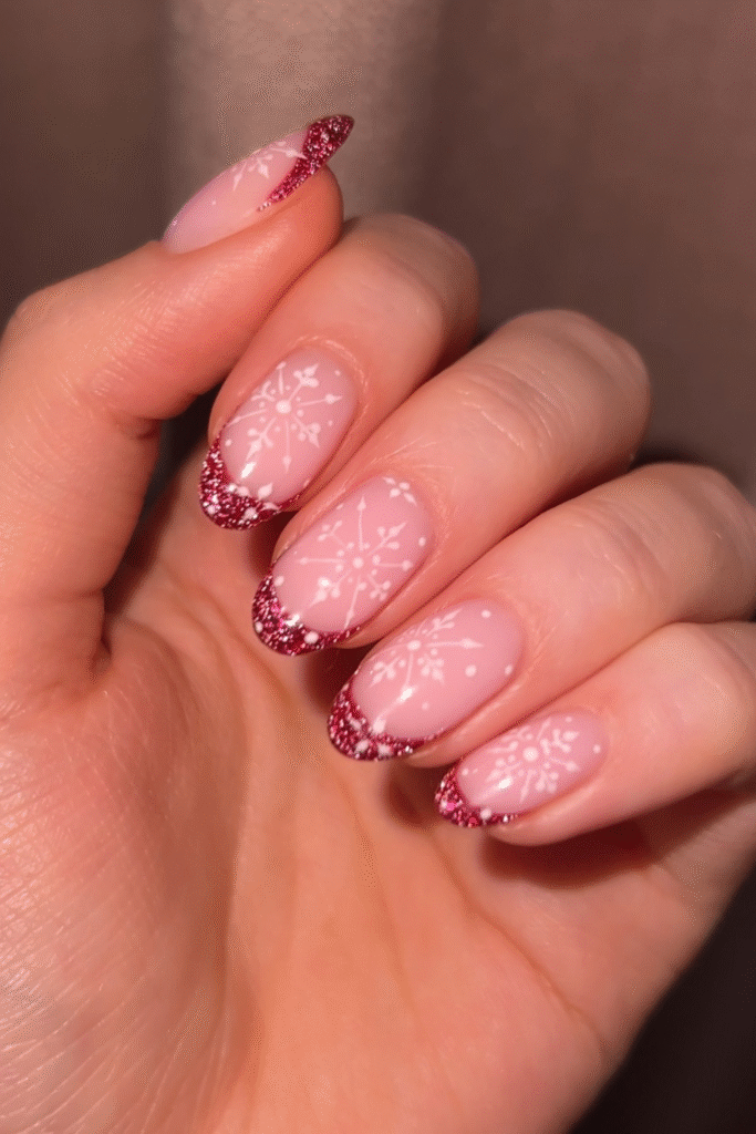 20+ December Nail Ideas for a Cozy Winter Look 15