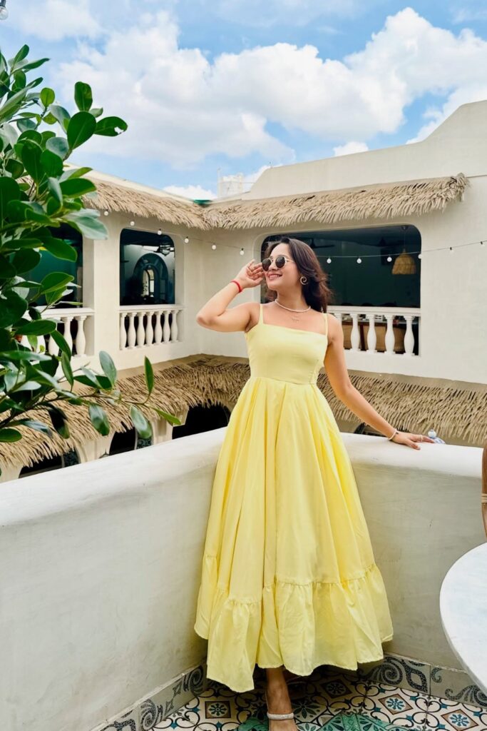 21+ Birthday Outfits for a Fun Stylish Celebration 15