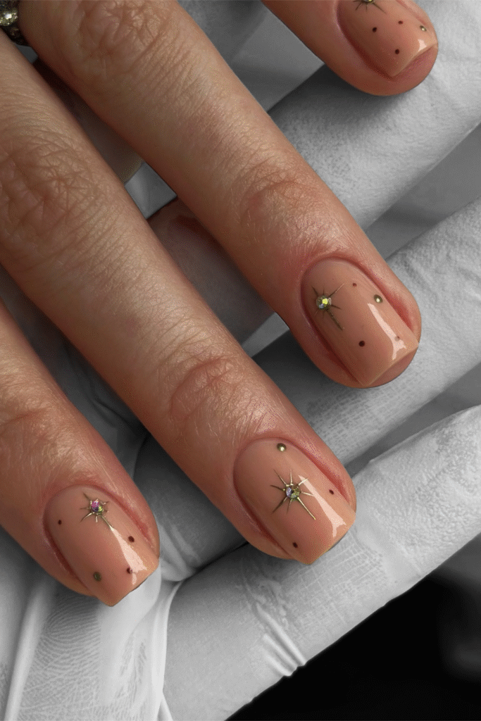 20+ Classy Neutral Nail Designs for a Clean, Chic Look 16