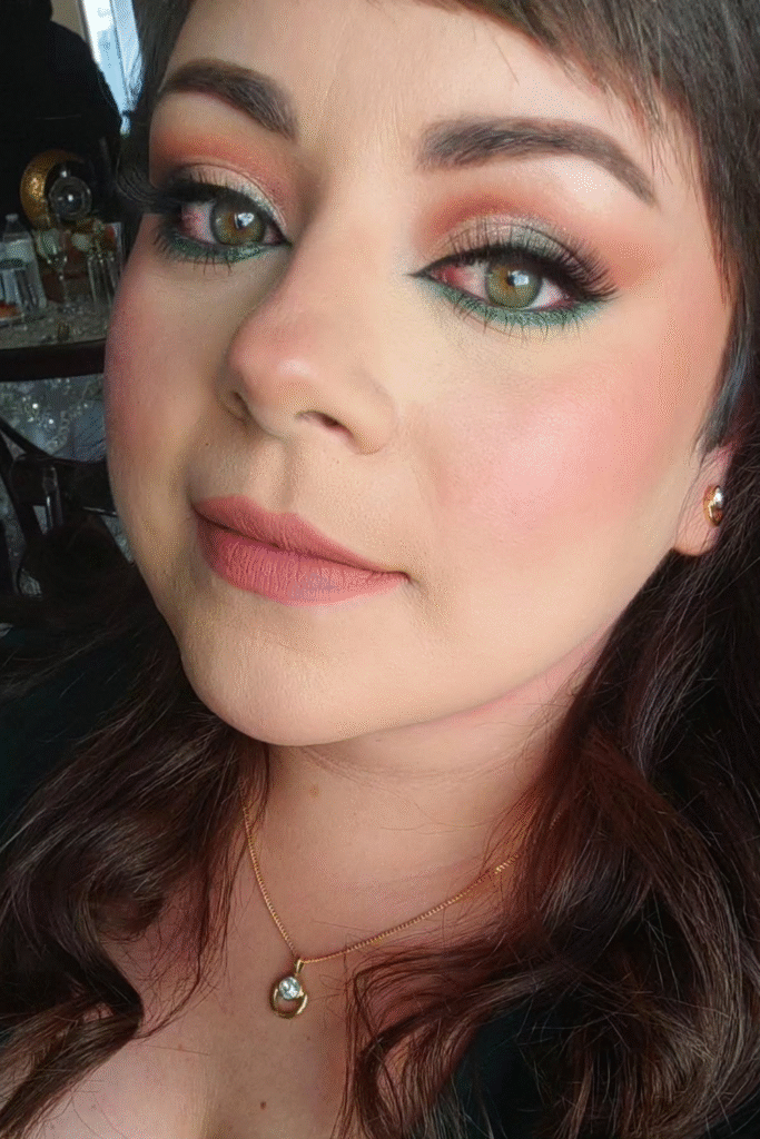 23+ Stunning Green Eye Makeup Ideas for Every Mood 18