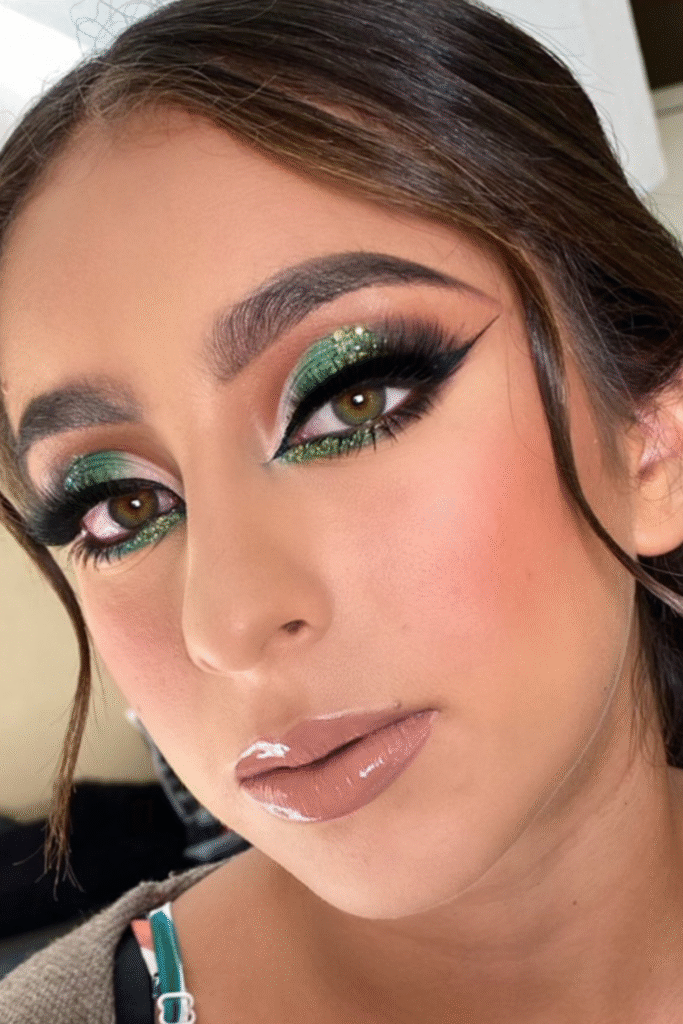 23+ Stunning Green Eye Makeup Ideas for Every Mood 2