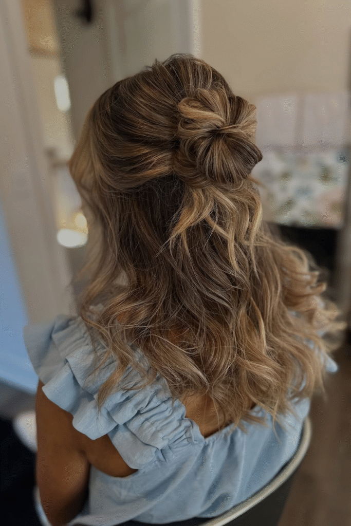 24+ Bridesmaid Hairstyles That Steal the Spotlight 21