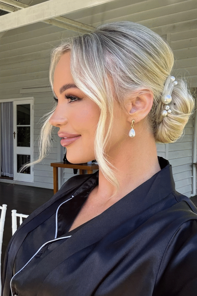 24+ Bridesmaid Hairstyles That Steal the Spotlight 22