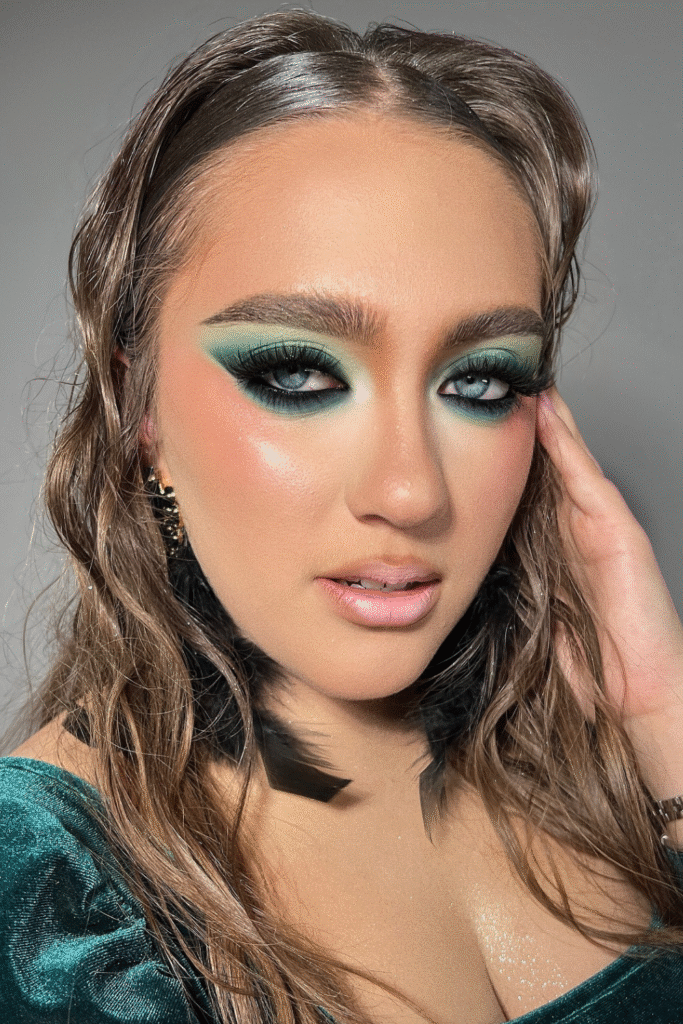 23+ Stunning Green Eye Makeup Ideas for Every Mood 23