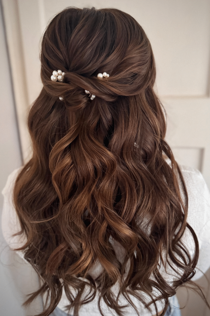 25+ Bridal Hairstyles for a Stunning Wedding Look 3