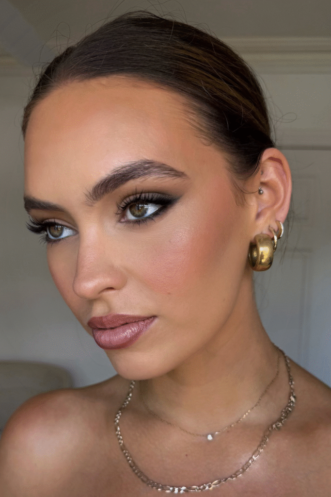19+ Smokey Eye Makeup Looks for Bold and Soft Glam 5