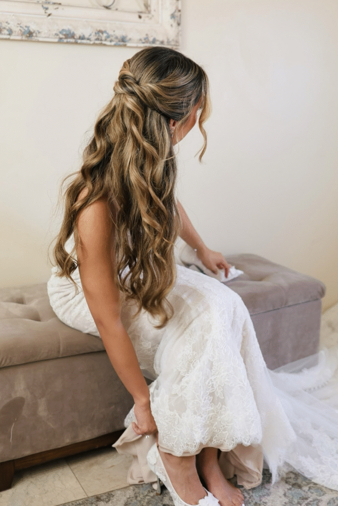 25+ Bridal Hairstyles for a Stunning Wedding Look 5