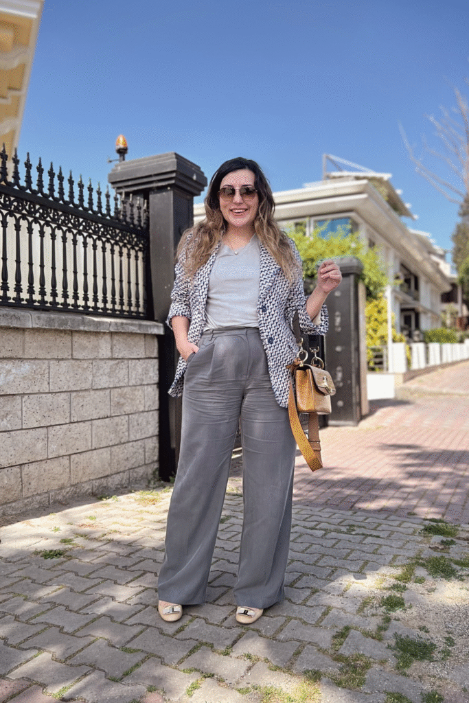 21+ Business Casual Outfits That Look Effortlessly Polished 5