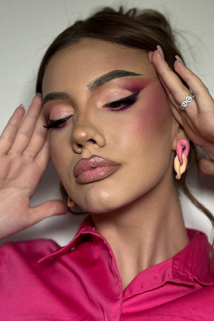 16+ Eye Makeup Ideas for Bold or Soft Everyday Looks alexandrra.makeupartist 1762020618 3756423665139470578 1626838739 (custom)