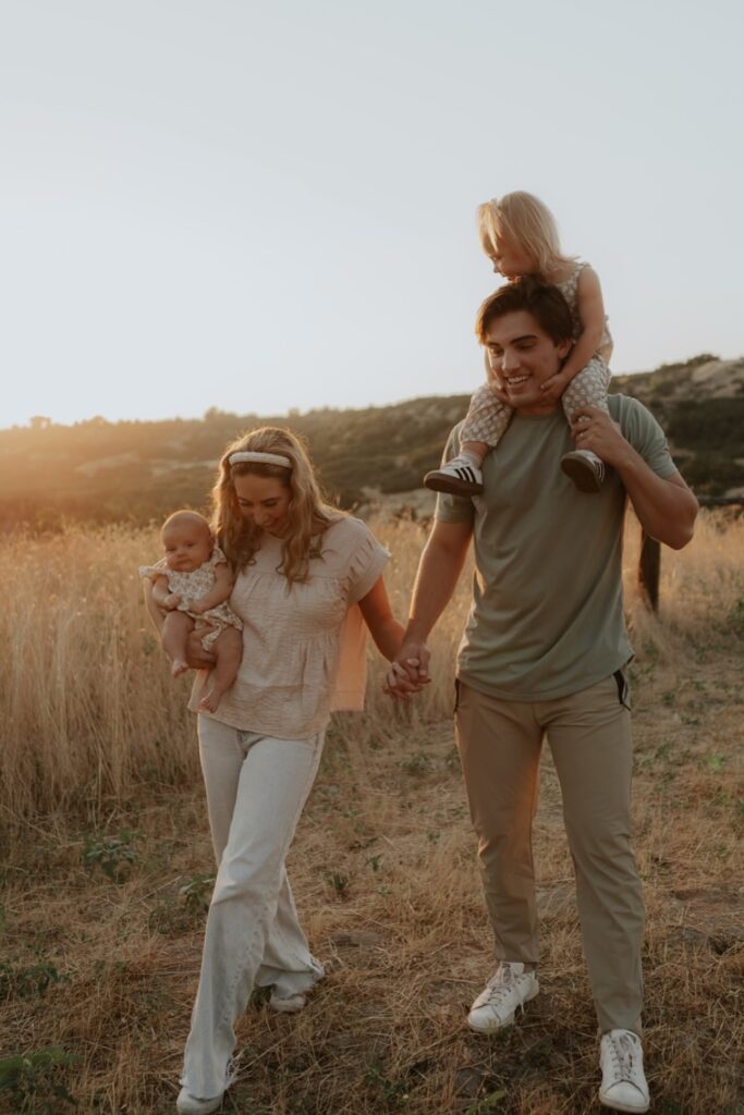 21+ Family Photo Outfit Ideas That Look Great Together bayleekaylyn 1761506289 3752109161790397596 857453675 (custom)