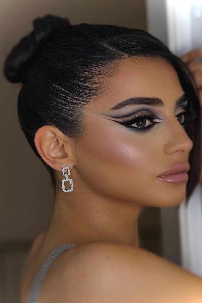 16+ Eye Makeup Ideas for Bold or Soft Everyday Looks cilekmua 1739955570 3571328634015351559 7802000424 (custom)