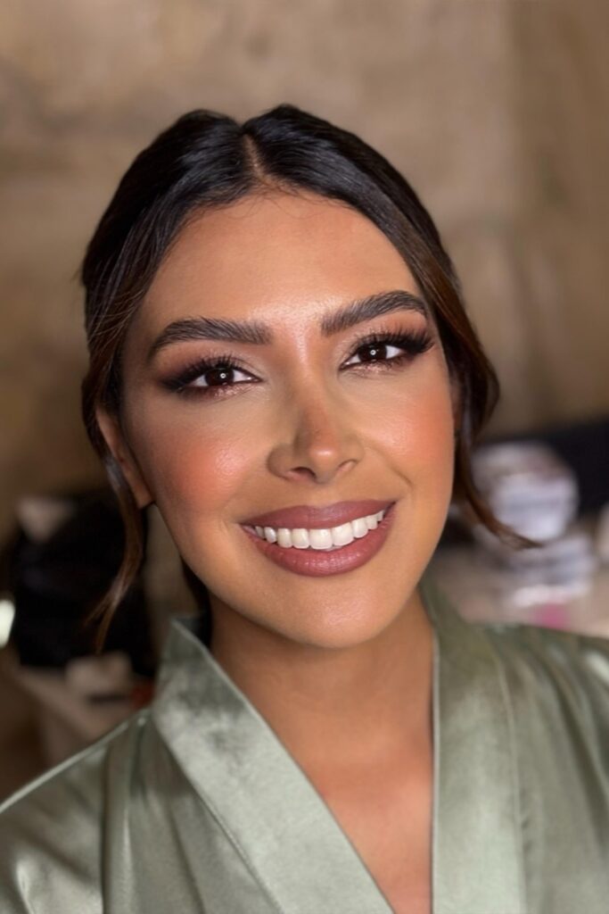 24+ Soft Bridesmaid Makeup Ideas for a Fresh Wedding Look daniela zenone 1754476648 3693140262703571891 4681246548 (custom)