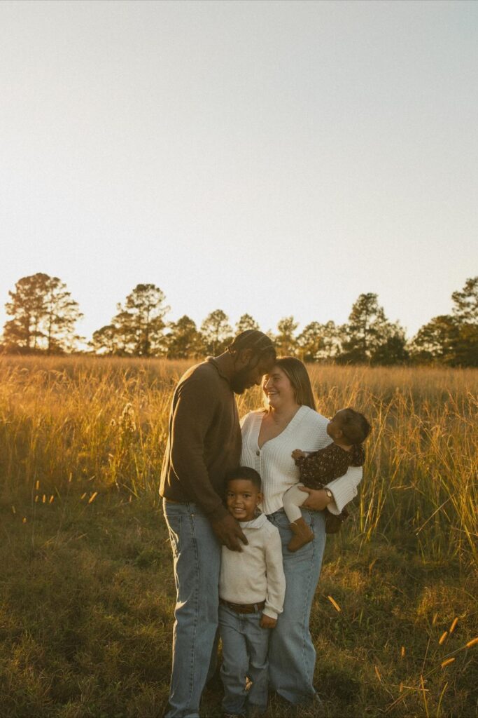 21+ Family Photo Outfit Ideas That Look Great Together karrllsss 1760921215 3747201204766977723 4108679998 (custom)