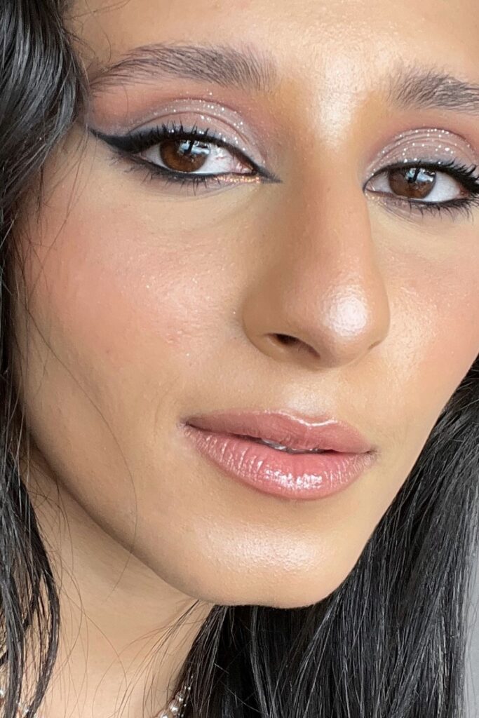 16+ Eye Makeup Ideas for Bold or Soft Everyday Looks marwasattire 1763220075 3766485446965337650 7436823 (custom)