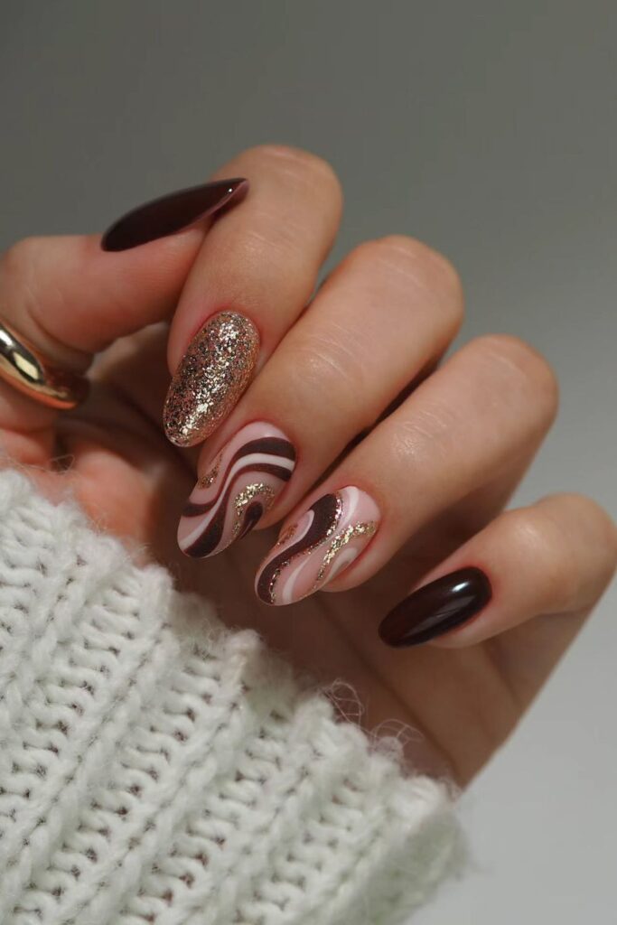 30+ Fresh Swirl Nail Ideas for Every Style 10