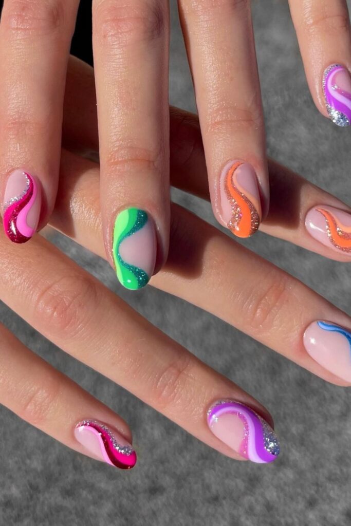30+ Fresh Swirl Nail Ideas for Every Style 12
