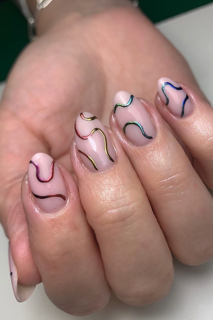 30+ Fresh Swirl Nail Ideas for Every Style 16