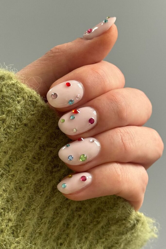 31+ Sparkling Rhinestone Nail Ideas for Bold Looks 18