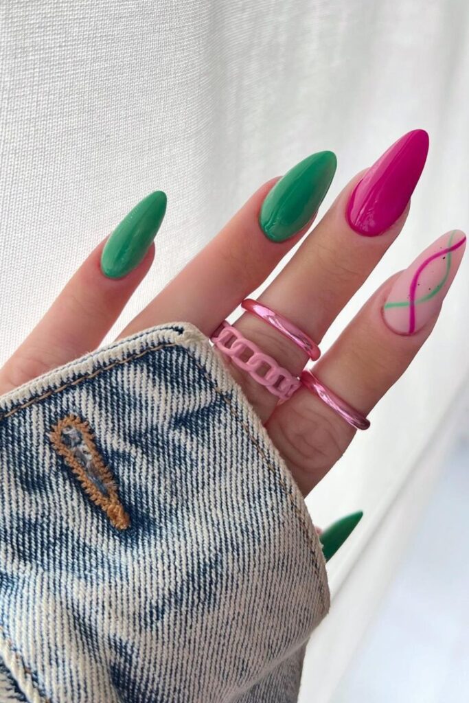 30+ Fresh Swirl Nail Ideas for Every Style 18